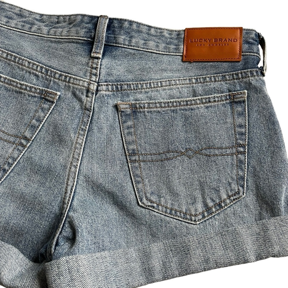 Lucky Brand Boyfriend Blue Denim Cuffed Shorts Size 6/28 Distressed Cotton - Picture 6 of 9
